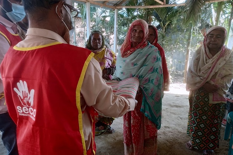 Blanket Distribution at Bagra Uttar Colony (WR/2022/03)